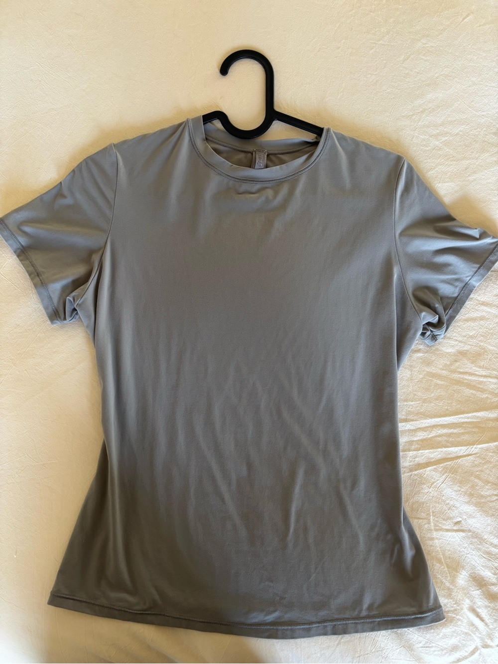 SKIMS Short Sleeve Crew Tee in Light Gray